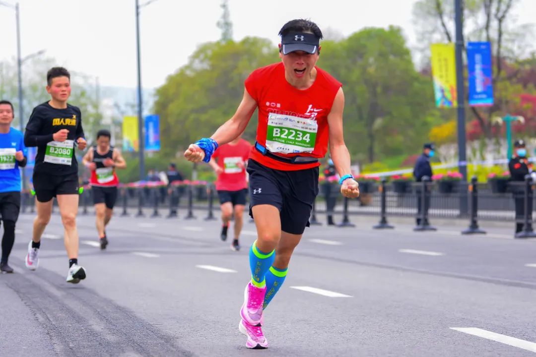 每一段相伴的经历都在闪闪发光徐州马拉松征文活动